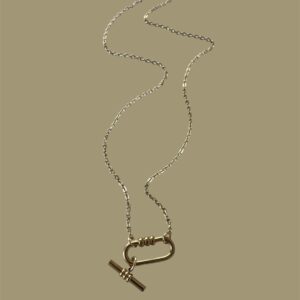 Curvy lock chain