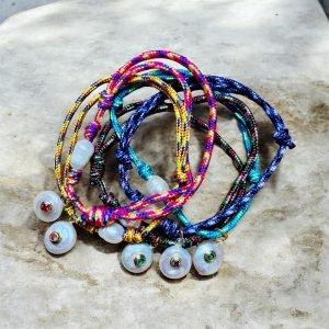 Pulseiras paracord pérola